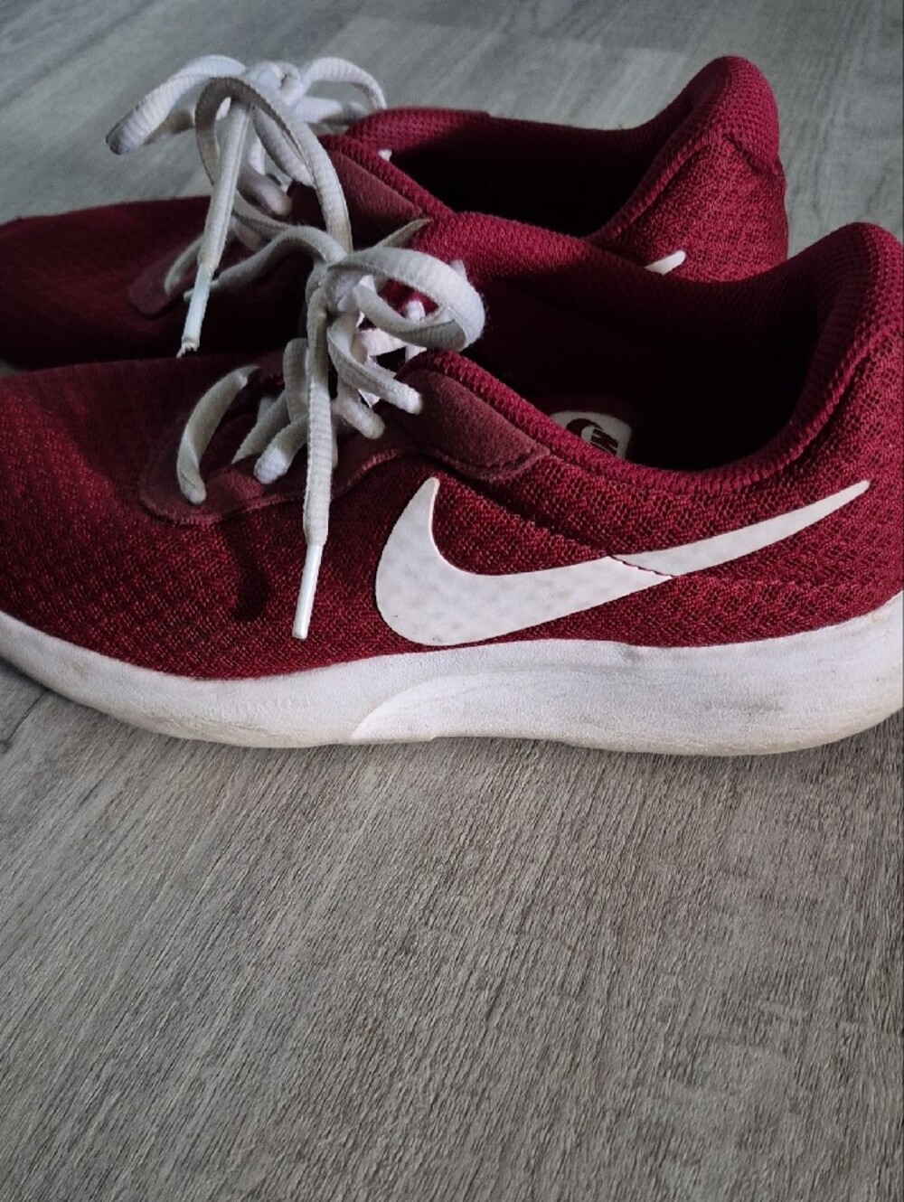 Nike Women's Maroon and White Athletic Sneakers - Picture 2 of 10